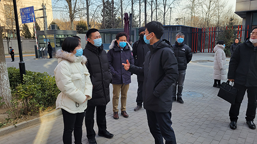 1656151126428027.jpg 海淀副區(qū)長林劍華希望簽約企業(yè)盡快入園生產(chǎn)經(jīng)營.jpg